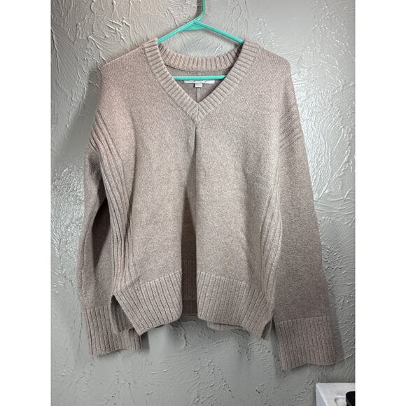 LOFT Ann Taylor Oatmeal Beige V Neck Long Sleeve Sweater Size Small NWT - Picture 1 of 5
